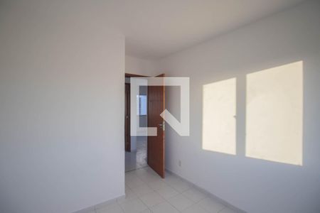 Quarto 2 de apartamento para alugar com 2 quartos, 55m² em Laranjal, São Gonçalo