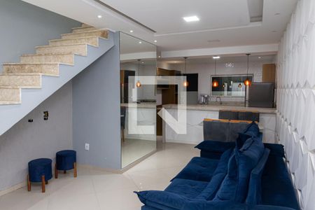 Sala de casa de condomínio para alugar com 2 quartos, 128m² em Campo Grande, Rio de Janeiro