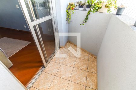 Sacada de apartamento à venda com 2 quartos, 57m² em Vila Rosaria, São Paulo