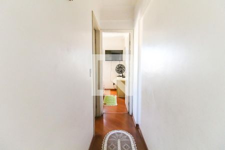 Corredor de apartamento à venda com 2 quartos, 57m² em Vila Rosaria, São Paulo
