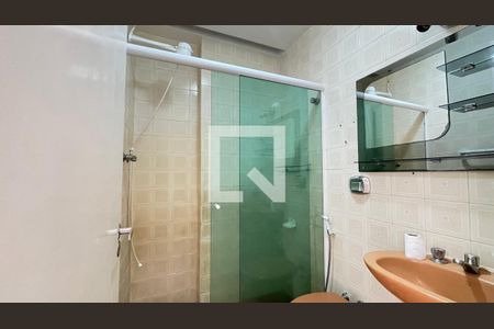 Banheiro de apartamento à venda com 1 quarto, 52m² em Vila Isabel, Rio de Janeiro