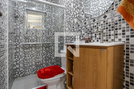 Banheiro de casa para alugar com 3 quartos, 144m² em Jundiapeba, Mogi das Cruzes