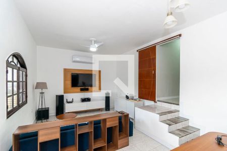 Casa à venda com 5 quartos, 174m² em Irajá, Rio de Janeiro