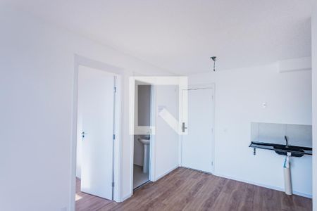 Sala, cozinha e área de serviço de apartamento à venda com 2 quartos, 36m² em Nossa Senhora do O, São Paulo