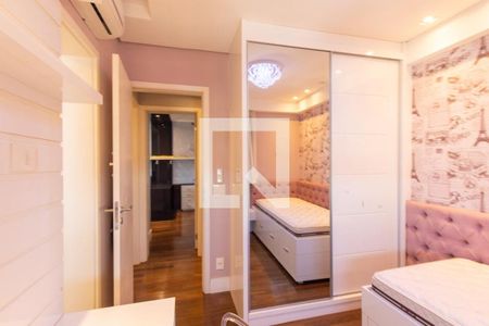 Quarto 2 Suite 2 de apartamento para alugar com 3 quartos, 242m² em Portão, Curitiba