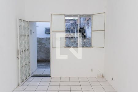 Sala de casa para alugar com 2 quartos, 60m² em Senador Vasconcelos, Rio de Janeiro