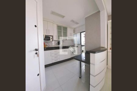 Cozinha de apartamento para alugar com 2 quartos, 87m² em Canto, Florianópolis