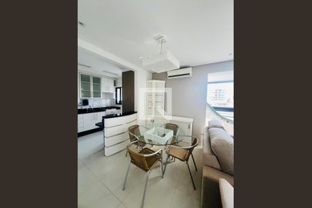 Cozinha de apartamento para alugar com 2 quartos, 87m² em Canto, Florianópolis