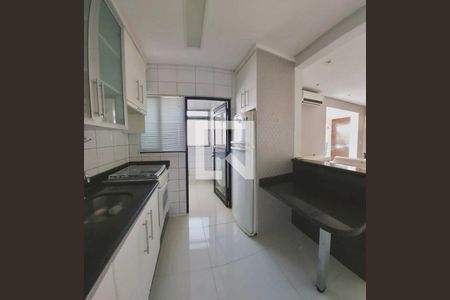 Cozinha de apartamento para alugar com 2 quartos, 87m² em Canto, Florianópolis