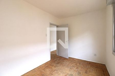 Quarto 1 de apartamento para alugar com 2 quartos, 50m² em Passo D’areia, Porto Alegre