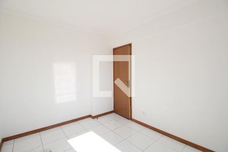 Apartamento para alugar com 2 quartos, 65m² em Jardim Henriqueta, Taboão da Serra