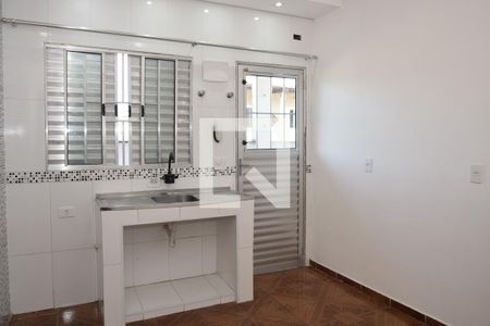 Kitnet/Studio para alugar com 1 quarto, 25m² em Jardim Irapiranga, Embu das Artes