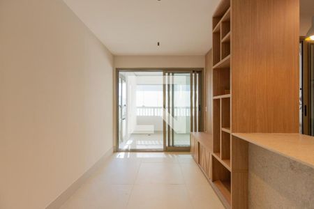 Apartamento para alugar com 2 quartos, 80m² em Indianópolis, São Paulo