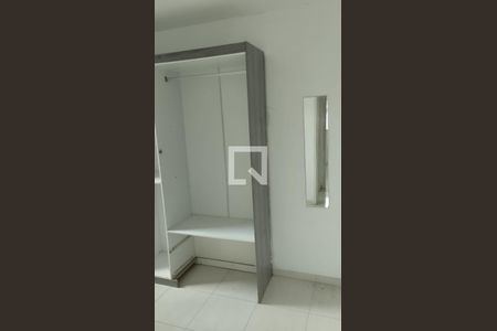 Banheiro de apartamento para alugar com 2 quartos, 45m² em Vila Carminha, Campinas