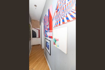 Corredor de apartamento à venda com 2 quartos, 54m² em Vila Valqueire, Rio de Janeiro