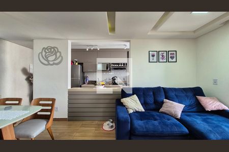 Sala de apartamento à venda com 2 quartos, 52m² em Utinga, Santo André