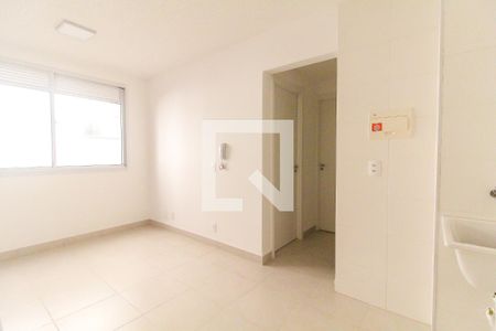 Sala/Cozinha de apartamento à venda com 2 quartos, 33m² em Fazenda Aricanduva, São Paulo