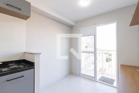 Sala/Cozinha de apartamento para alugar com 1 quarto, 28m² em Vila Ré, São Paulo