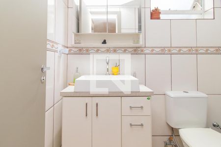 Banheiro de apartamento para alugar com 1 quarto, 49m² em Tristeza, Porto Alegre