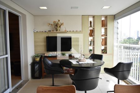 Sacada de apartamento à venda com 2 quartos, 115m² em Chácara Inglesa, São Paulo