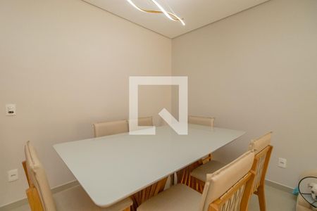 Sala de casa à venda com 4 quartos, 350m² em Jardim Egle, São Paulo
