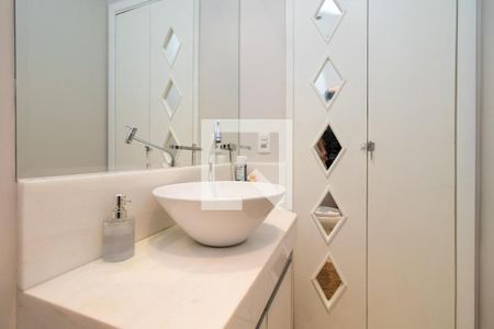 Lavabo de casa à venda com 4 quartos, 350m² em Jardim Egle, São Paulo