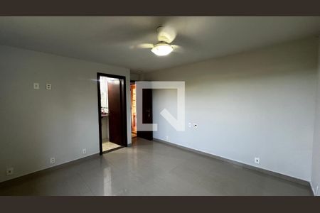 Suíte 1 de casa de condomínio para alugar com 5 quartos, 320m² em Vargem Pequena, Rio de Janeiro