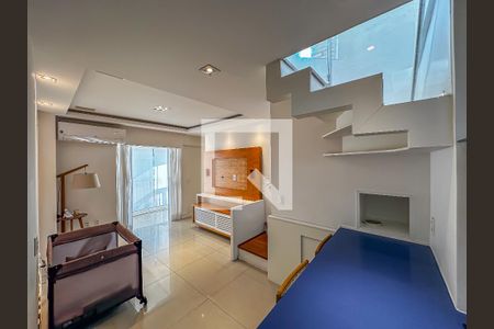 Apartamento para alugar com 2 quartos, 122m² em Laranjeiras, Rio de Janeiro