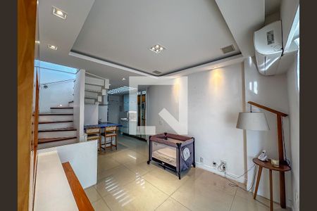 Apartamento para alugar com 2 quartos, 122m² em Laranjeiras, Rio de Janeiro