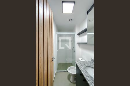 Banheiro de kitnet/studio para alugar com 1 quarto, 29m² em Mooca, São Paulo