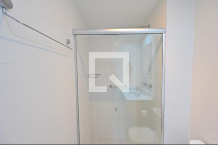 Banheiro Social de kitnet/studio à venda com 1 quarto, 27m² em Mirandópolis, São Paulo