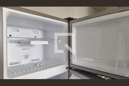 Geladeira  de apartamento para alugar com 2 quartos, 33m² em Vila Romana, São Paulo