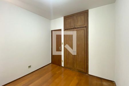 Quarto 1 de apartamento para alugar com 3 quartos, 125m² em Vila Paris, Belo Horizonte