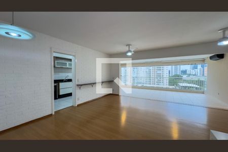 Sala de apartamento para alugar com 3 quartos, 160m² em Santo Amaro, São Paulo