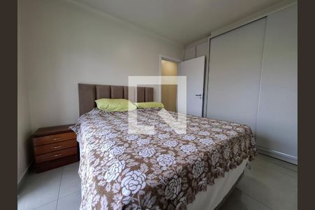 Quarto de apartamento para alugar com 3 quartos, 95m² em Barreiros, São José