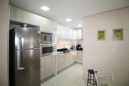 Sala/Cozinha de casa à venda com 3 quartos, 492m² em Vila Jardim, Porto Alegre