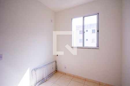 Quarto 2 de apartamento para alugar com 2 quartos, 55m² em Vista Alegre, São Gonçalo