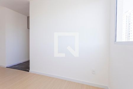 Sala de apartamento para alugar com 2 quartos, 44m² em Usina Piratininga, São Paulo