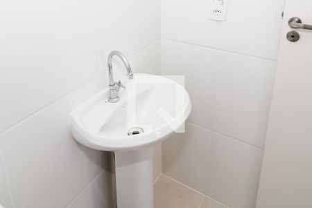 Banheiro de apartamento para alugar com 1 quarto, 25m² em Água Branca, São Paulo