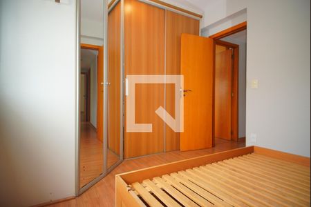 Suíte de apartamento à venda com 3 quartos, 90m² em Petrópolis, Porto Alegre