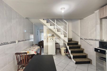 Cozinha  de casa de condomínio para alugar com 2 quartos, 60m² em Cidade Ocian, Praia Grande