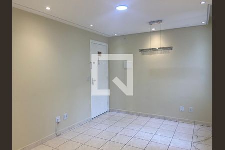 Sala de apartamento para alugar com 2 quartos, 50m² em Quitaúna, Osasco