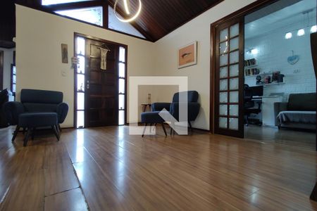 Sala de casa de condomínio à venda com 3 quartos, 200m² em Taquara, Rio de Janeiro