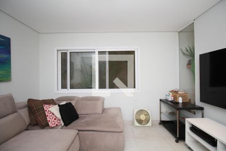 Sala de TV de casa à venda com 6 quartos, 350m² em Vila Sonia, São Paulo