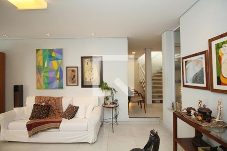 Sala de casa à venda com 6 quartos, 350m² em Vila Sonia, São Paulo