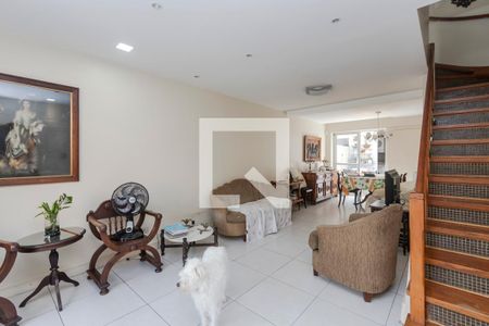 Sala de casa de condomínio à venda com 2 quartos, 115m² em Vila Olímpia, São Paulo