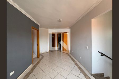 Hall dos Quartos  de casa para alugar com 4 quartos, 125m² em Conjunto Residencial Vista Verde, São Paulo