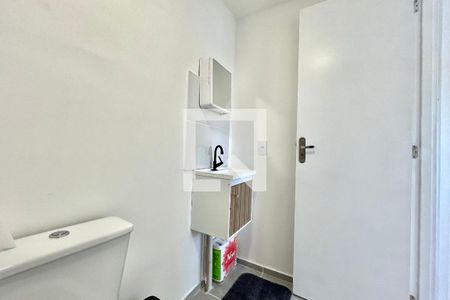 Banheiro da Suíte de apartamento para alugar com 1 quarto, 25m² em Jardim Oriental, São Paulo