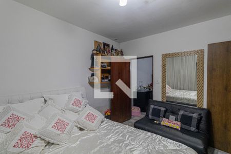 Quarto 1 de casa para alugar com 2 quartos, 200m² em Vila Corberi, São Paulo