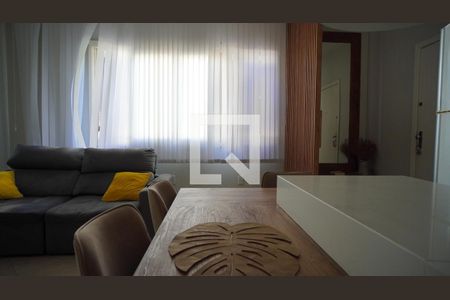 Sala  de apartamento para alugar com 2 quartos, 79m² em Independência, Porto Alegre